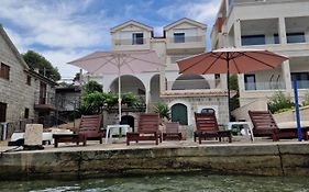 Franovic Apartments